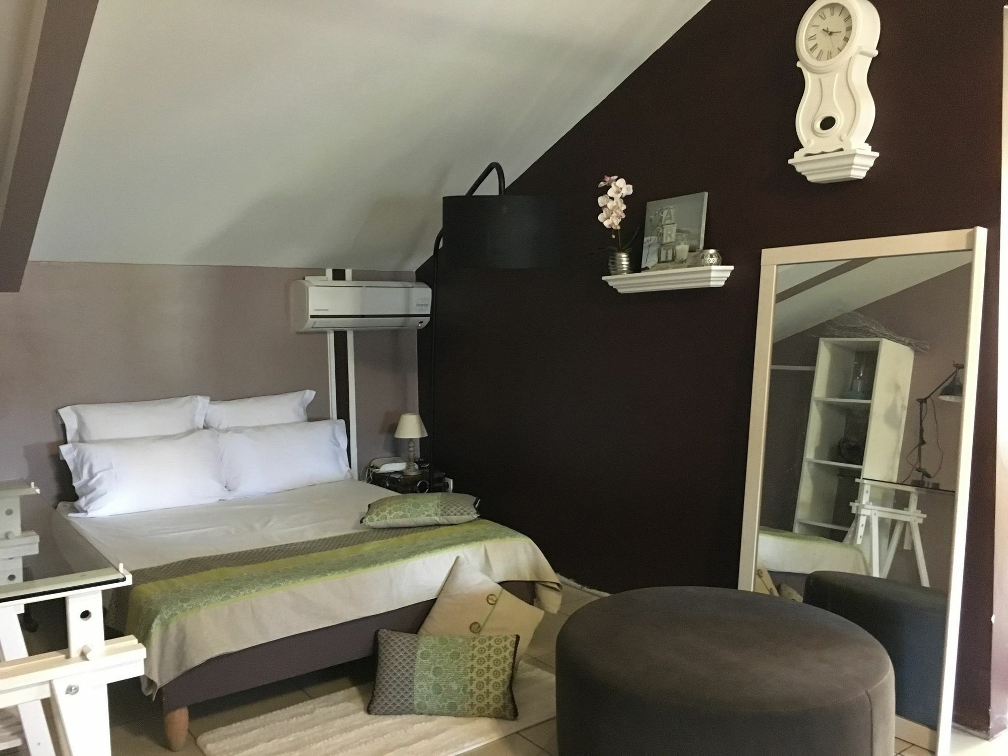 House With 5 Rooms In Etang Sale, With Wonderful Mountain View, Enclos L'Etang-Sale Exterior foto