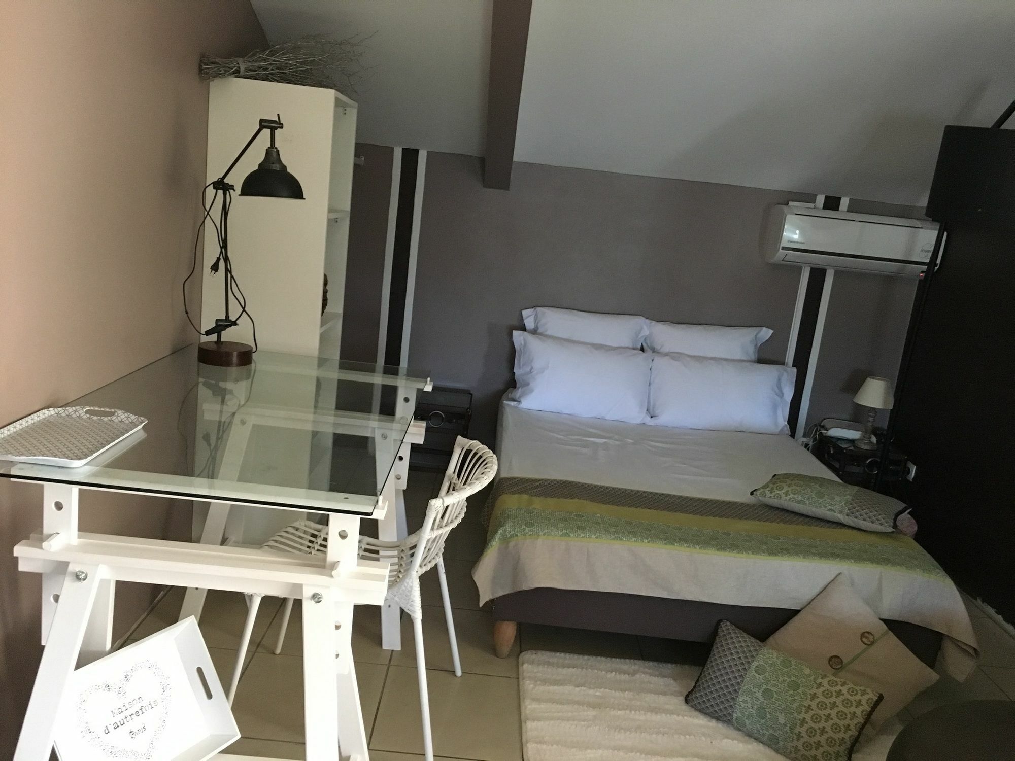 House With 5 Rooms In Etang Sale, With Wonderful Mountain View, Enclos L'Etang-Sale Exterior foto